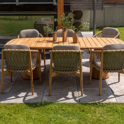 4 Seasons Outdoor Nora dining stoel + Taste 4SO Liam eettafel met keramisch tafelblad 240 cm
