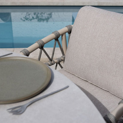 Taste 4SO Piacenza dining + Manolo 75×75 cm latte - Image 4