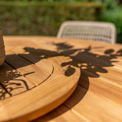 4 Seasons Outdoor Allora dining stoel latte + Taste 4SO Prado teak tafel 160 Ø cm latte onderstel