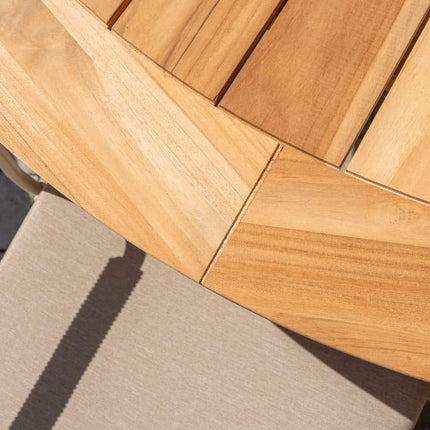 4 Seasons Outdoor Samos dining stoel + Taste 4SO Prado teak tafel 130 Ø cm