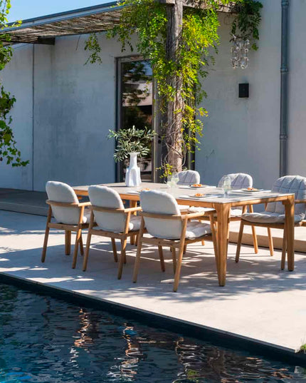 4 Seasons Outdoor Samos dining stoel + Taste 4SO Corsica tafel kiezel-vorm teak 240 cm