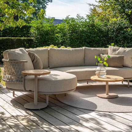 4 Seasons Outdoor Sardinia chaise lounge bank + Puccini lounge stoel + Volta salontafel 80 Ø cm