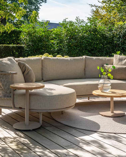 4 Seasons Outdoor Sardinia chaise lounge bank + Volta salontafels