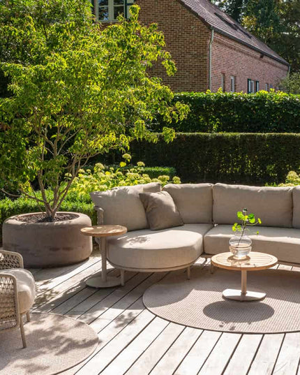 4 Seasons Outdoor Sardinia chaise lounge bank + Puccini lounge stoel + Volta salontafels