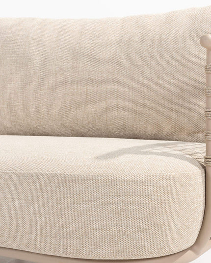 4 Seasons Outdoor Sardinia chaise lounge bank + Puccini lounge stoel + Volta salontafel 80 Ø cm